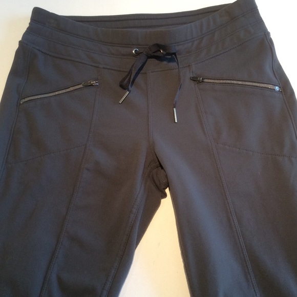 Athleta Grey Zippered Pocket Drawstring 